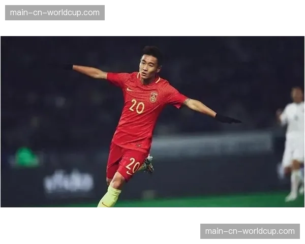 成都蓉城新队长韦世豪：接过周定洋袖标，率队大胜开门红